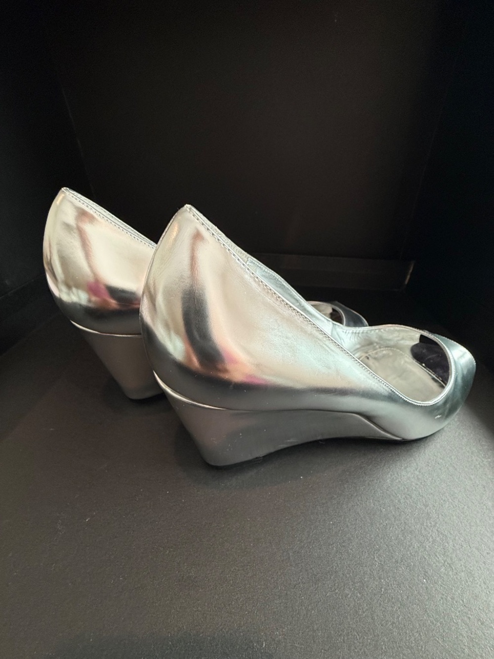 Shoes - Picture 4 of 7
